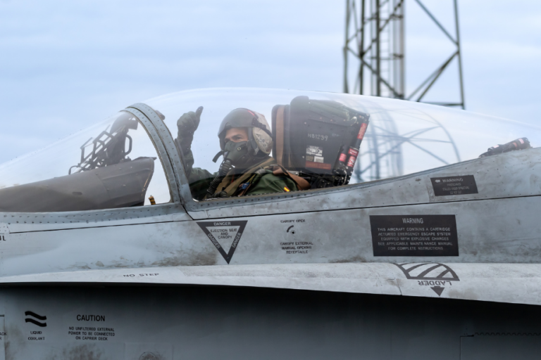 Der Weg zum Kampfpiloten Ausbildung, Voraussetzungen und Möglichkeiten Bundeswehr News